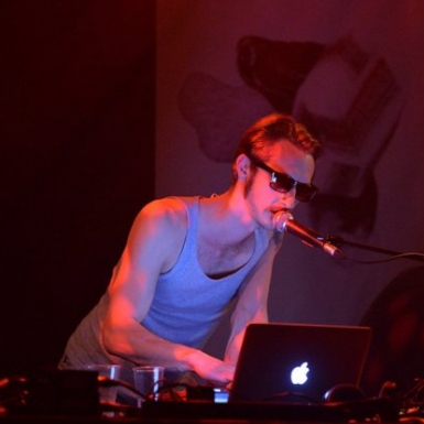 © Alexandre Dell'Olivo TenkoAlexandreDelOlivo.jpg